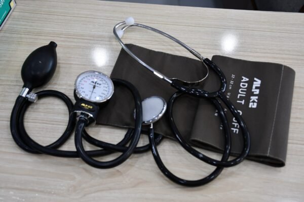 SPHYGMOMANOMETER - Image 3